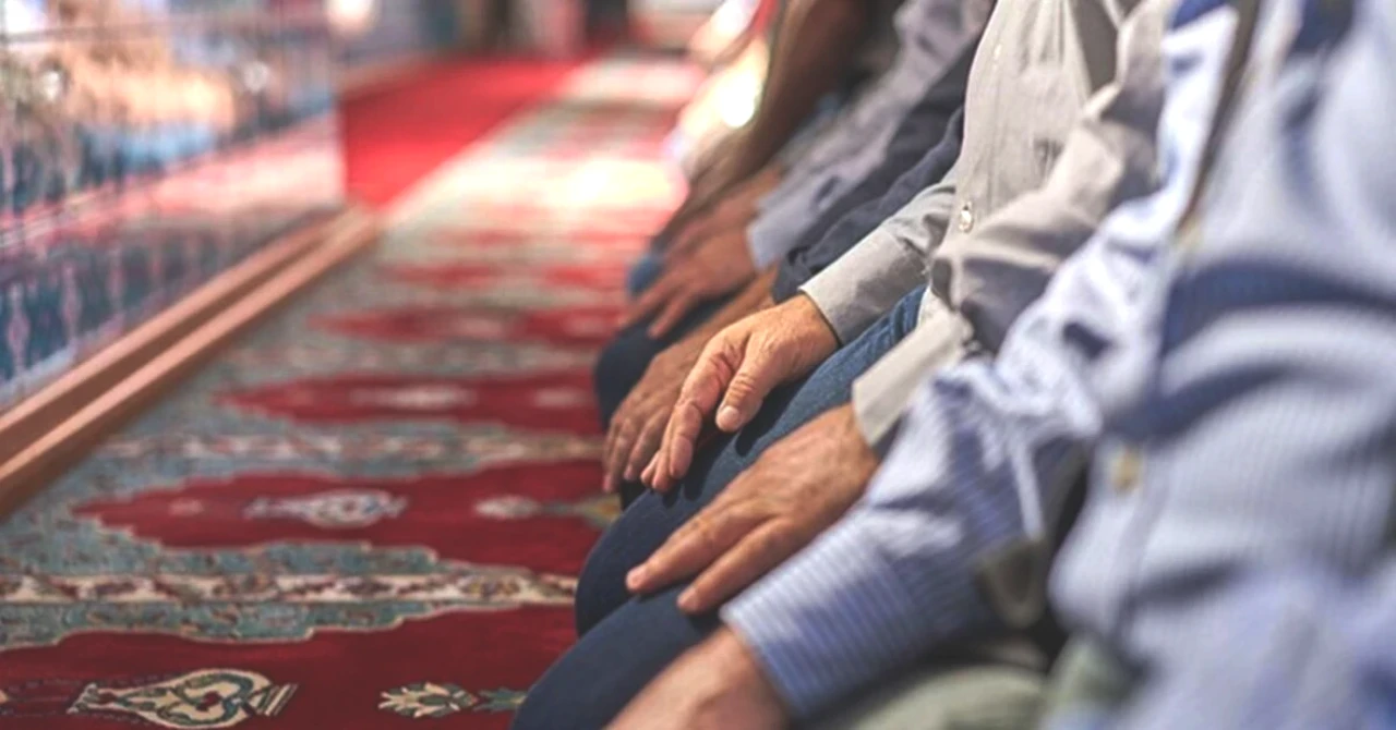 Cuma Namazı Kılmanın Yolları: Kaç Rekat ve Detaylar!