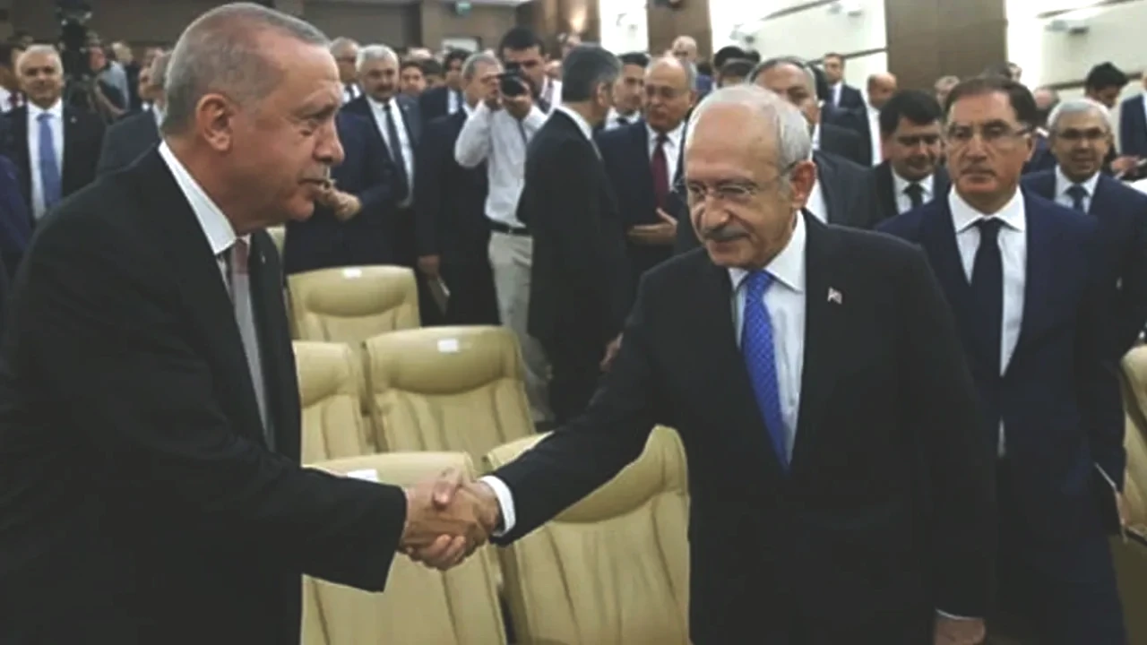 Kılıçdaroğlu Kurultay Davası'nı Erdoğan ile Mi Görüştü? Hikmet Çetin'e Açıklıyor!