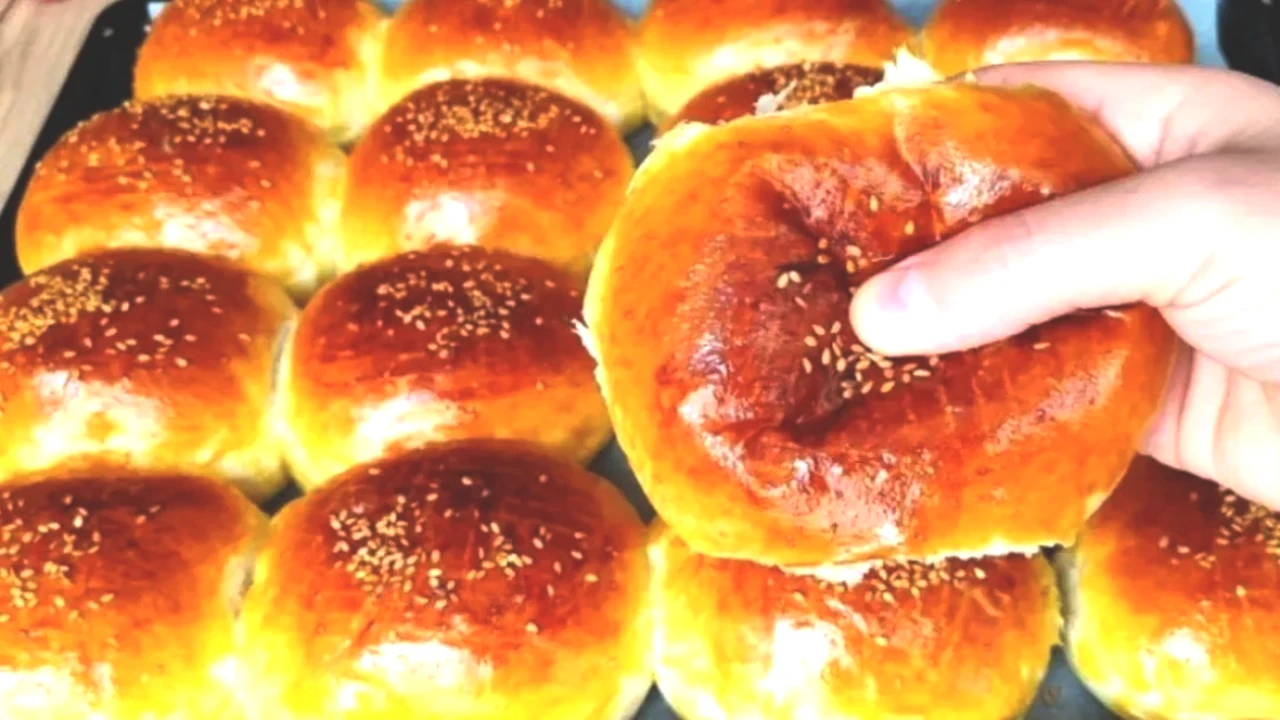 Yumuşak Poğaçaların Sırrı: 1 Yemek Kaşığı ile Mükemmel Lezzet!