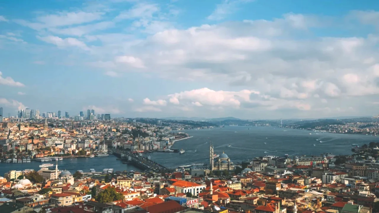İstanbul'da Kiralık Ev İlanı Şaşırttı! Ücretsiz Ama Şartları Dikkat Çekiyor!