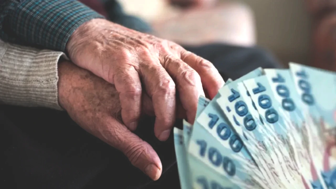 Emeklilere Rekor Promosyon Artışı! En Yüksek Banka Teklifleri Burada!