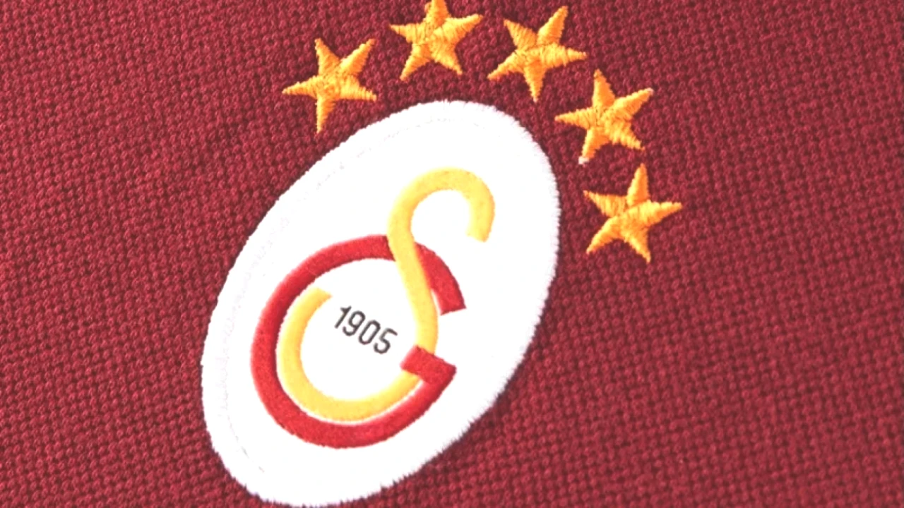 Galatasaray'dan Şaşırtan Sponsorluk! Forma Anlaşmasıyla 100 Milyon Euro Elde Edildi