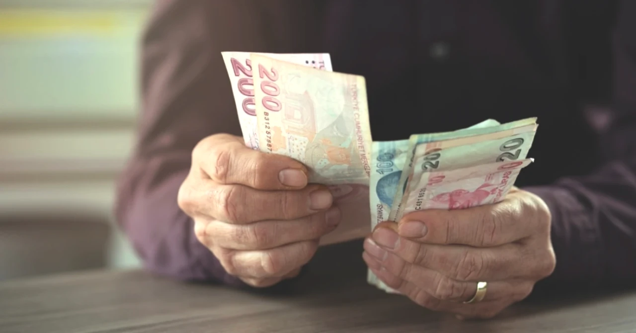 2026 Ocak'ta Memur ve Emeklilere Beklenen Zam Oranı! Detaylar ve Senaryolar Burada!