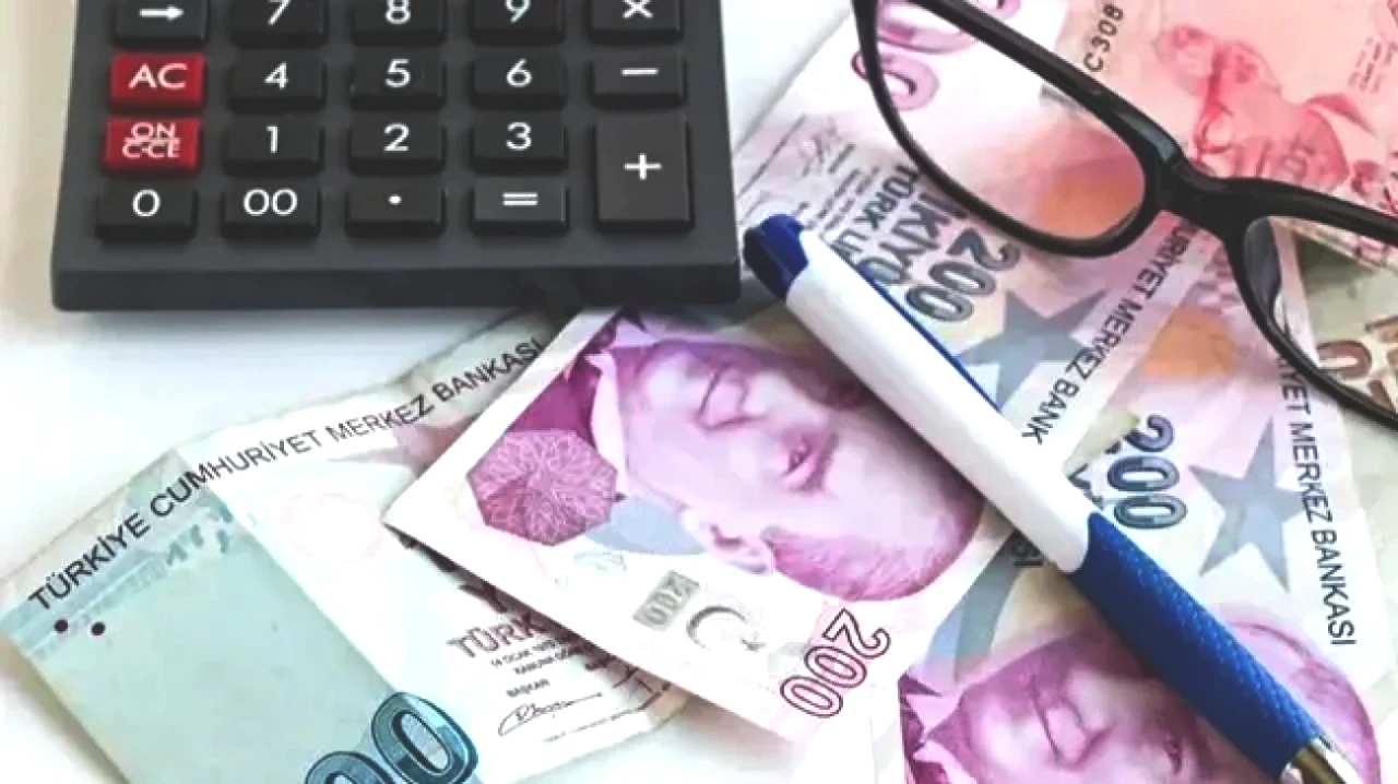 Emekli Promosyonları Rekor Kırıyor! 30.000 TL'ye Ulaşan Kazançlar ve En Düşük Veren Banka!