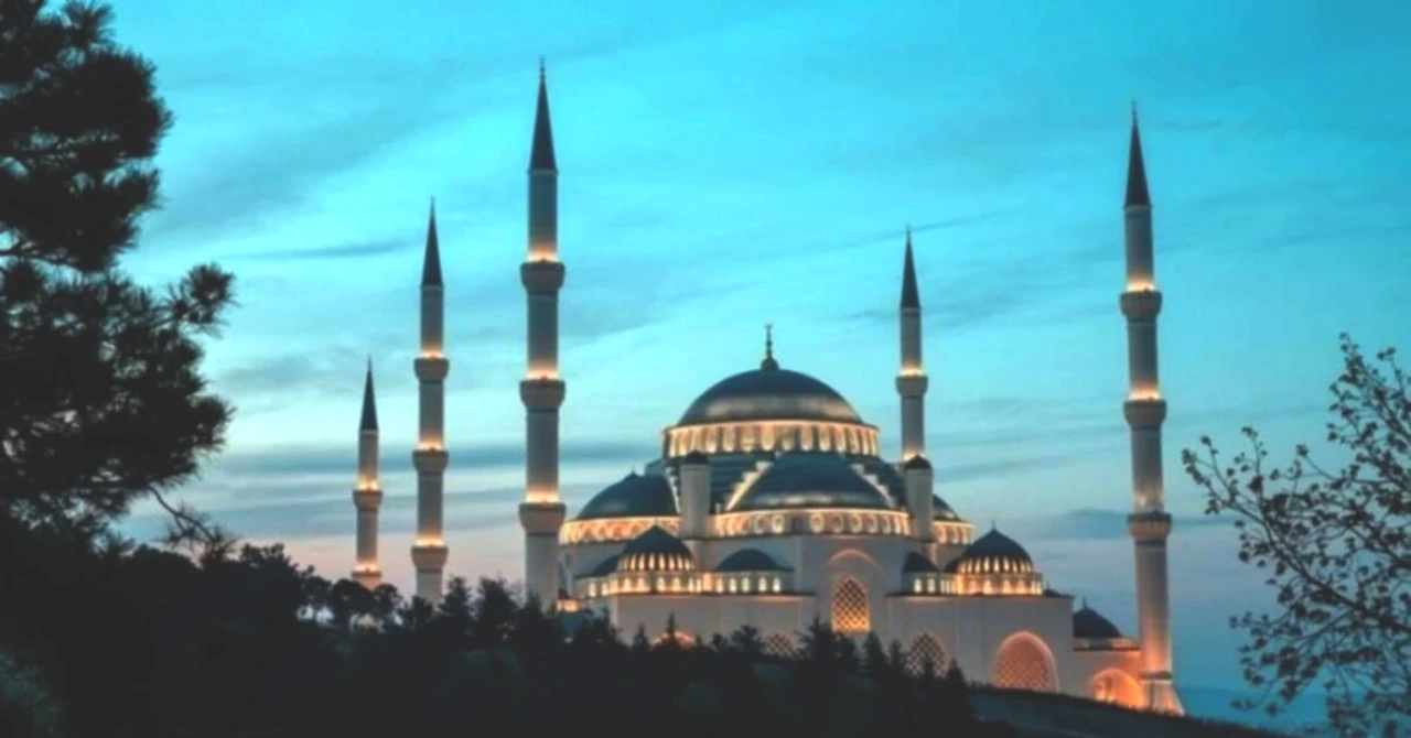 Cuma Namazı Saati Bell oldu! 26 Eylül 2025’te İstanbul, Ankara, İzmir'de Saat Kaç?