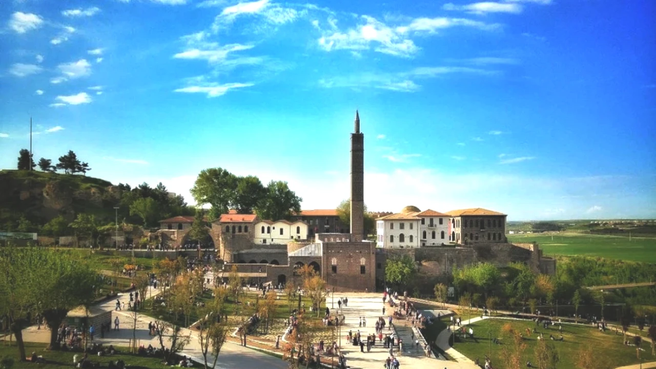 Diyarbakır'da Bir İlk: Dünyanın İlk Kablosuz Mikrofonu Tanıtıldı!